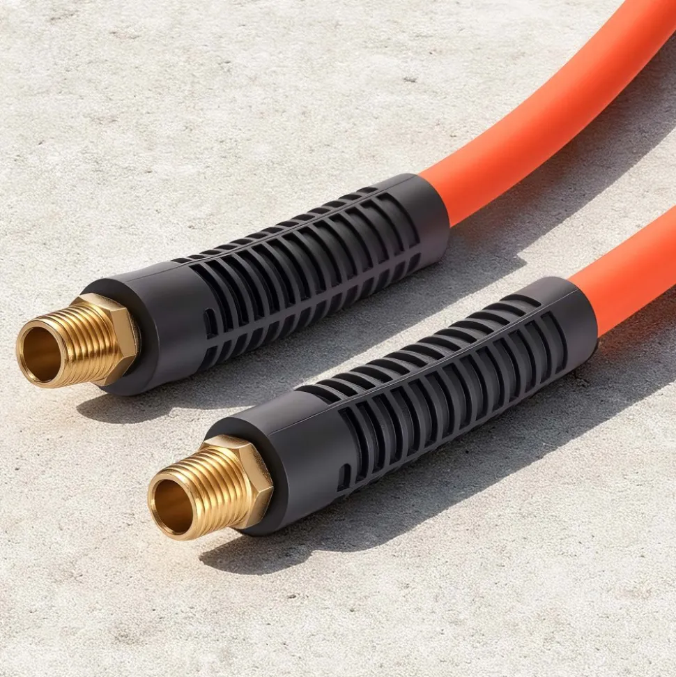 VEVOR Air Hose, 3/8'' x 50FT Rubber Air Compressor Hose, 300 PSI Kink-Resistant Pneumatic Hoses with 1/4-inch Solid MNPT Bras Fittings, Three-Layer Construction, All-Weather Flexibility