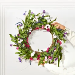 VEVOR Artificial Decorative Wreath, 22 in, Pink Green, Decorated with Daisies, Babysbreath, Buds, Year Round Wreath for All Seasons Indoor and Outdoor Home Wall Window Festival Wedding Decorations