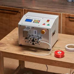 VEVOR Auto Heat-Shrink Tube Cutter, Automatic Pipe Cutting Machine with LCD Display, 1mm-20mm Cutting Diameter, 0.1mm-99999.9mm Cutting Length, Ideal for PVC PE Tube, Silicone Tube, Soft Water Pipe