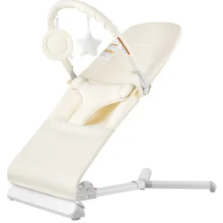 VEVOR Baby Bouncer, Folding Bouncer Seat for Babies 0-9 Months, Newborn Bouncer Chair with 2 Reclining Angles & Rotatable Toy Bar, Portable Infant Rocker with Carrying Bag for Indoors Outdoors, Beige