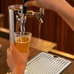 VEVOR Beer Drip Tray, 304 Stainless Steel Kegerator Drip Trays with 4 Non-Slip Rubber Pads and Detachable Cover, Heat / Cold Resistant Beer Tower Drip Pan for Bar Restaurant Coffee Shop Home