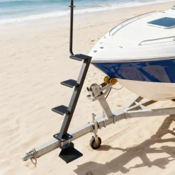 VEVOR Boat Trailer Steps, 4-Step, Heavy-Duty Boat Trailer Steps with Handle, Non-Slip Surface, 3 Mounting Angle Options, Carbon Steel Ladder Suitable for 3