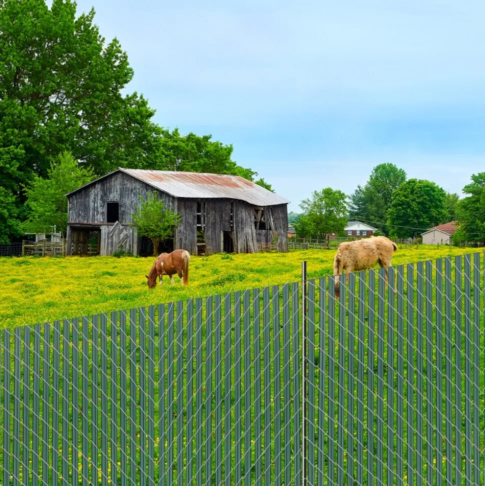 VEVOR Bottom Locking Privacy Slats, Double-Wall Vertical Bottom-Locking Slats with Wings for Chain-Link Fence, High-Density HDPE Chain Link Slats Ideally Fit 4' High Fence for Garden and Farm(Green)