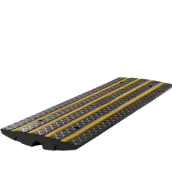 VEVOR Car Driveway Rubber Curb Ramp, 33069 lbs Load Capacity, 2.6 inch Rise Curbside Bridge Ramp with Yellow Reflective Strips, Suitable for Loading Dock, Warehouse, Garage, Sidewalk (1 Pack)