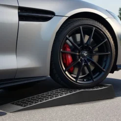 VEVOR Car Ramps, 2 PCS 13000 lbs GVW Capacity, 6.3 in Lift Height, Portable High Profile Car Service Ramps for Home Garage Maintenance and Oil Changes, Heavy Duty for Truck SUV Vehicle Repair, Black