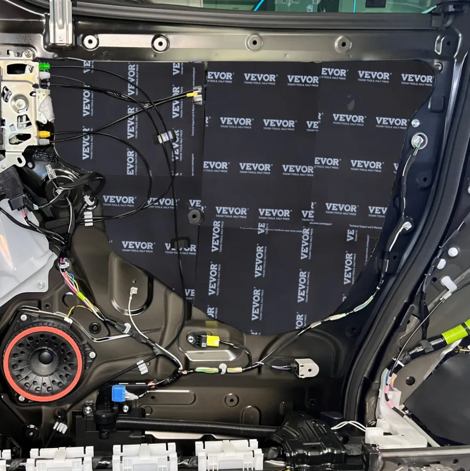 VEVOR Car Sound Deadening Mat, 200 mil 25 sqft Car Sound Dampening Material, Butyl Automotive Sound Deadener, Noise Insulation and Vibration Dampening Material for Car