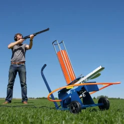 VEVOR Clay Target Thrower, Max 50 Clays Pigeon Thrower, 55+ Yards Automatic Skeet and Trap Launcher on Wheels - with Adjustable Angle, Foot Pedal & Pull Handle for Clays Throwing Shooting Sports
