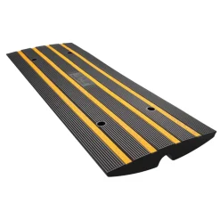VEVOR Curb Ramp, 2.6" Rise Rubber Driveway Ramps, Heavy Duty 33069 lbs Weight Capacity Threshold Ramp, Curbside Bridge Ramps for Loading Dock Garage Sidewalk, Expandable Full Ramp Set
