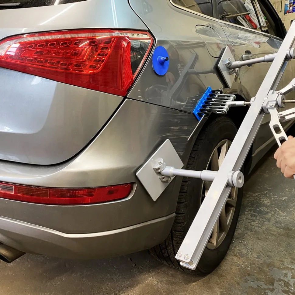 VEVOR Dent Pull Lever Bar Kit Fit for Both Aluminum and Steel Dent Pulling (750MM)
