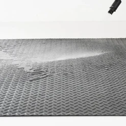 VEVOR Diamond-Plate Rubber Flooring Roll, 3 mm x 4 ft x 15 ft Garage Floor Mat, SBR Rubber Garage Flooring Roll, Easy to Clean, Diamond Plate Rubber Mat for Under Cars, Garage Industry Gym, Black