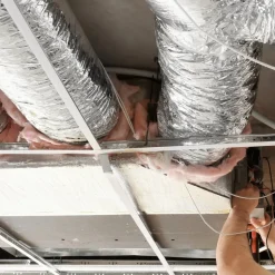 VEVOR Dryer Vent Hose, 8'' Insulated Flexible Duct 25FT Long with 2 Duct Clamps, Heavy-Duty Three Layer Protection for HVAC Heating Cooling Ventilation and Exhaust, R-6.0 Flame Resistance Value
