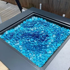 VEVOR Fire Glass, 10 lbs / 4.5 kg High-Temperature Resistant Fireplace Rocks, 3/4-Inch / 19.05 mm Reflective Firepit Glass Beads, High Luster Stone Landscaping for Fire Pit Table, Caribbean Blue