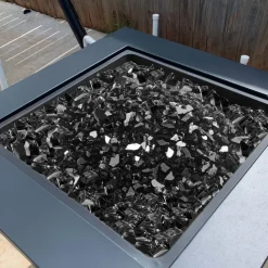 VEVOR Fire Glass, 20 LBS / 9.0 KG High-Temperature Resistant Fireplace Rocks, 1/2-Inch / 12.7 mm Reflective & Smokeless Firepit Glass Rock, High Luster Stone Landscaping for Fire Pit Table, Black
