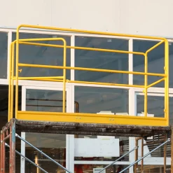 VEVOR 6 Foot Scaffolding Safety Guardrail, Rustproof Solid Carbon Steel Scaffold Guard Rail of 55.4 lbs Load Capacity, Baker Style Metal Guardrails Accessory System for Scaffolding Platform, Yellow
