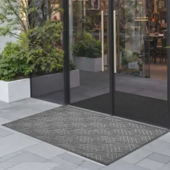 VEVOR Front Door Mat, 61.5 x 36 in Commercial Floor Mat for Indoor and Outdoor, Modern Stylish Carpet with TPE Backing, Heavy Duty Washable Entry Industrial Rug for Hallway, Balcony, Garage, Grey