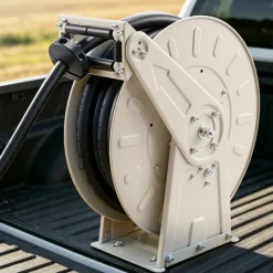 VEVOR Fuel Hose Reel, 3/4 inch x 33 ft Retractable, Spring Driven Auto Swivel Rewind, 300 PSI, Heavy-Duty Carbon Steel Construction with Industrial Grade Rubber Hose, for Diesel Fuel, Kerosene