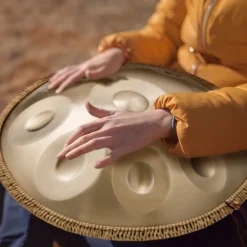 VEVOR Handpan Drum, 22 in & 12 Notes, D Minor Hand Drum, Hand Pan Drum Instrument with Mallets, 440Hz Handpan Stand & Carry Bag, Steel Healing Sound Drum, Percussion Instruments for Adults Beginners