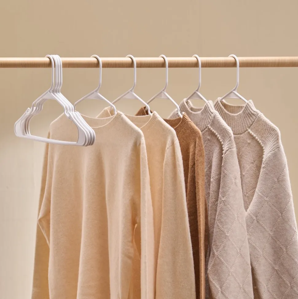 VEVOR Hangers, 0.2 in Ultra-Thin, 50 Pack White Plastic Hangers with Stable Triangular Top Structure & Wider Notch Design , Non-Slip Space Saving Hangers, Fit for T-Shirt, Shirt, Sling & Pant