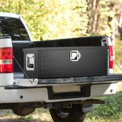 VEVOR Heavy Duty Aluminum Truck Bed Tool Box, Diamond Plate Tool Box with Side Handle and Lock Keys, Storage Tool Box Chest Box Organizer for Pickup, RV, Trailer, Truck Bed, 30