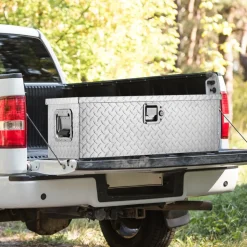 VEVOR Heavy Duty Aluminum Truck Bed Tool Box, Diamond Plate Tool Box with Side Handle and Lock Keys, Storage Tool Box Chest Box Organizer for Pickup, Truck Bed, RV, Trailer, 30