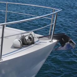 VEVOR Horizontal Fishing Windlass, 12V DC 600W, Windlass Anchor Systems Fit for 1/4-Inch Chain or 9/16 & 5/8 Inch Nylon Rope, Max Pull 573 lbs, 316 Stainless Steel Construction, for Boats 23-29.5 ft