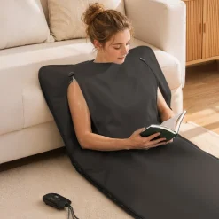 VEVOR Infrared Sauna Blanket with Armholes, 71 x 32 in Portable Sauna Bag, Even Heating for Home Detox & Relaxation, Temp Control & Timer, Lightweight Oxford Fabric Heating Wrap with Carry Bag, Black