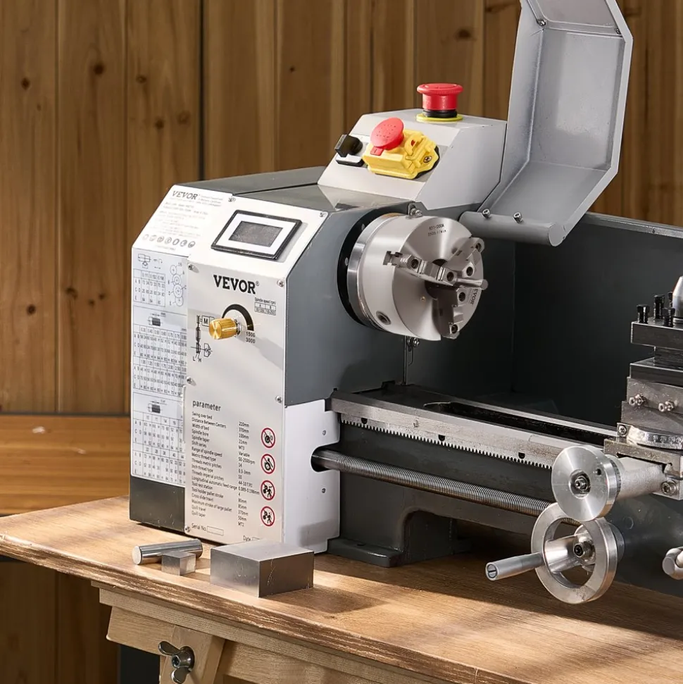 VEVOR 3-Jaw Lathe Chuck, 8 Inch (200 mm), Self-Centering Chuck with 2 1/4 in-8 Threaded Backing Plate, 0.16-7.87 in (4-200 mm) Clamping Range with T-wrench Screws, HT300 Material, for Wood Metal Lathe