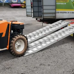 VEVOR Loading Ramps, 2 Pcs 94 x 15 in, Durable Aluminum and Heavy-Duty Trailer Ramp Set with 16 Anti-Slip Plates, 6000 Lbs Combined Capacity, for Carts, Farm Tractors, ATVs, Lawn Mowers, Motorcycles