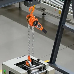 VEVOR Manual Lever Chain Hoist, 1T 2200LBS Capacity Heavy Duty Come Along, 10FT Lift G80 Alloy Steel Chain With Dual Pawl Mechanical Brake,360°Rotating Hooks, for Warehouse Construction Garage