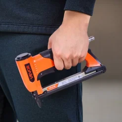 VEVOR Pneumatic Staple Gun, 22 Gauge Air Upholstery Stapler for 71 Series Fine Wire Staples 3/8