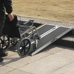 VEVOR Portable Wheelchair Ramp, 6 ft 800 lbs Capacity, Non-Slip Aluminum Folding Threshold Ramp, Foldable Mobility Scooter Ramp Wheel Chair Ramp, Handicap Ramp for Home Steps, Stairs, Doorways, Curbs