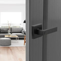 VEVOR Privacy Door Handle, 1 Pack Matte Black Door Lever, Left or Right Handing Reversible Lever with Keyless Lock, 45° Rotation to Open, Universal Square Interior for Bedroom and Bathroom Doors