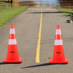 VEVOR Safety Cones, 28 in/73 cm Height, 12 PCS PVC Orange Traffic Cone with 2 Reflective Collars and Weighted Base, Used for Traffic Control, Driveway Road Parking and School Improvement