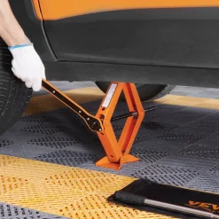 VEVOR Scissor Jack, 2.5 Ton/5512 lbs Scissor Car Jack, 3.7