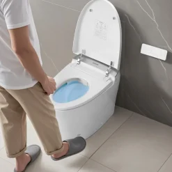 VEVOR Smart Toilet, Air Drying, Elongated Smart Toilet with Heated Seat, Clean Nozzle & Auto Freshening System, Auto Open/Close Toilet with Remote Control & LED Digital Display, Fits for Bathrooms