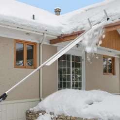 VEVOR Snow Roof Rake, 18.5 in Aluminum Blade, 5.2-30 ft Adjustable Roof Snow Scraper with Wheels & Slide, , Lightweight Snows Removal Tool for House Rooftop Leaves Debris Clearing