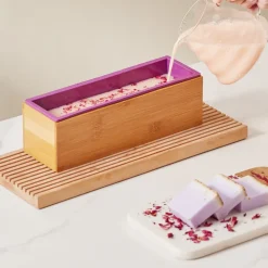 VEVOR Soap Making Kit, Bamboo Cutting Box and Inner Box with Silicone Mold, Stainless Steel Straight Cutter and Wavy Cutter, 100 Bags and 105 Stickers, Soap Making Supplies DIY Kits for Adults