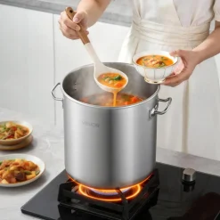 VEVOR Stainless Steel Stock Pot, 21-Quart Stainless Steel Stockpot with Glass Lid, PFOA-Free, PFAS-Free, Compatible with Gas Stoves, Induction Cooktops, Electric Stoves, for Soups, Stews, and Pasta