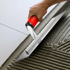 VEVOR Tile Tools, Stainless Steel Squared Notch Tile and Flooring Trowel, 10.9 x 4.4 in Pro Grade Drywall Tool, Ergonomic Rubber Grip Comfort Handle, for Apply, Spread, Flatten, Smooth, Polish