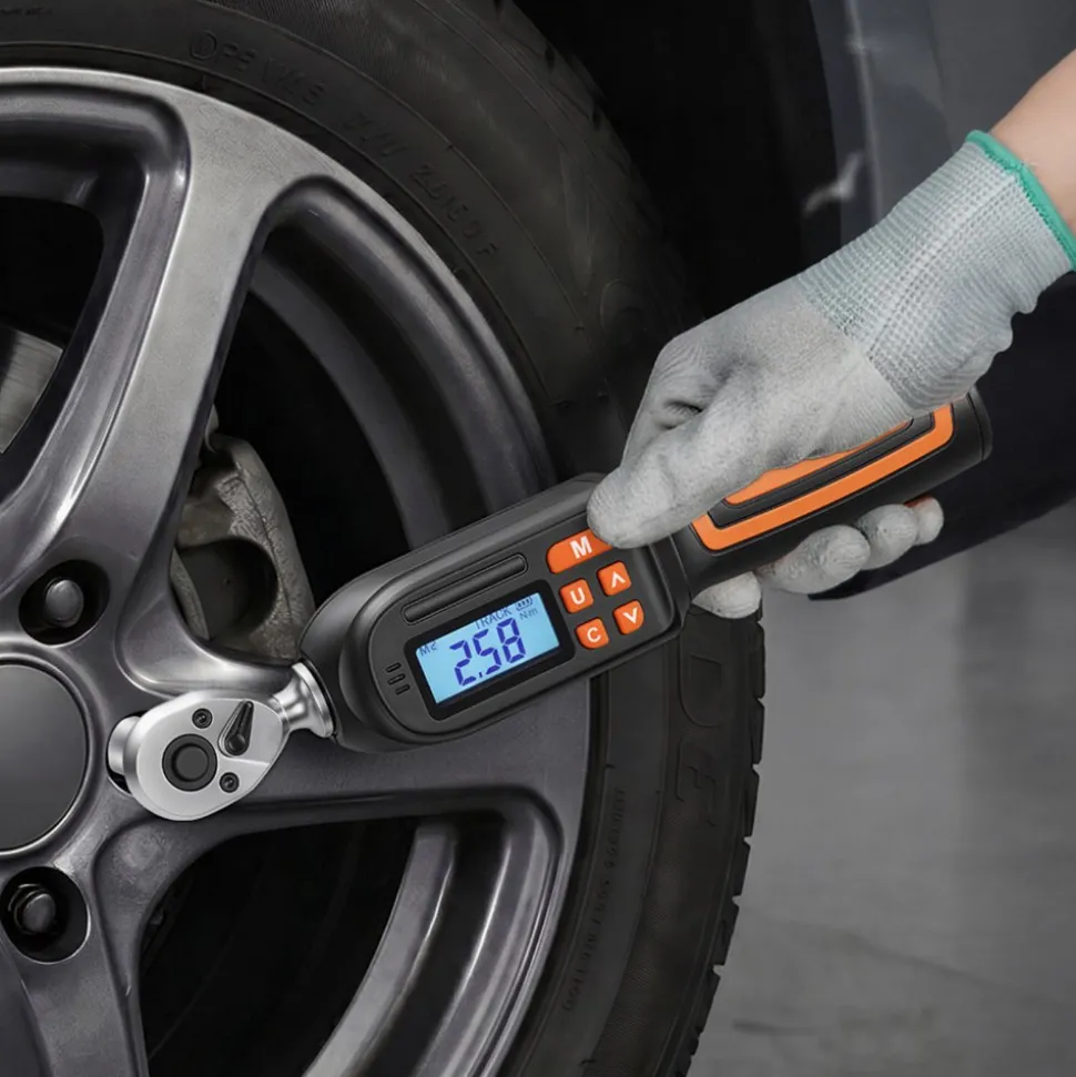 VEVOR Torque Wrench Set 1/4" Drive 42-Piece Digital Torque Wrench 4 Units, ±2% Accuracy, LCD Screen, with Buzzer and LED Indicator, with Sockets, Bits, Extension Bar, Adapter, for Automotive Repair