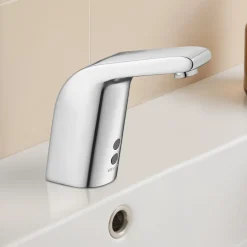VEVOR Touchless Bathroom Sink Faucet, Automatic Motion Sensor Restroom Toilet Faucet Cold Water with Single Hole, Battery Operated for 9/16 in Pipe Commercial Lavatory,Chrome Plated Silver