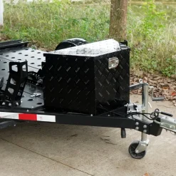 VEVOR Trailer Tongue Box, Aluminum Alloy Diamond Plate Tongue Box Tool Chest, Heavy Duty Trailer Box Storage with Lock and Keys, Utility Trailer Tongue Box for Pickup Truck, RV, Trailer, 29