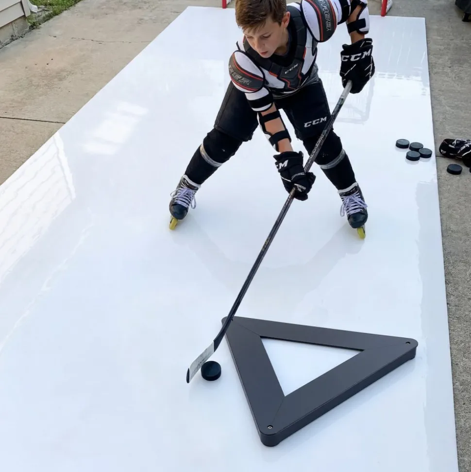 VEVOR Triangle Hockey Passer, Heavy-Duty Multi-Angle Rebounder, Hockey Passing Aid, Passing & Stick Handling Trainer, Off-Ice & On-Ice Portable Equipment, Help Improve Puck Control & Shooting
