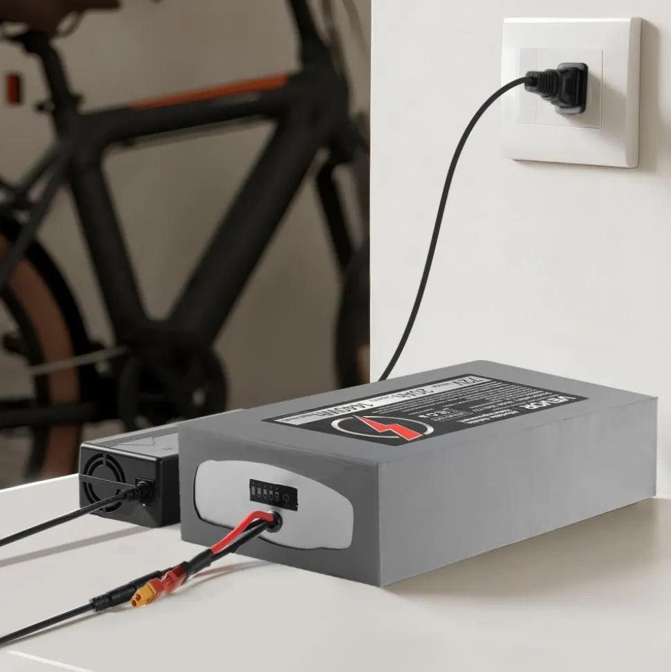 VEVOR 72V Electric Scooter Battery, 20Ah, Ebike Lithium Battery Pack with 50A BMS, Charger, T-Plug Expansion Cable, 500+ Cycles, Compatible with 7200W Motors, for Electric Bikes Bicycles, Scooters