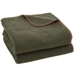 VEVOR Wool Camping Blanket, Large Warm Stadium Blanket, Waterproof & Windproof, Flame Retardant, Great for Outdoors, Picnics, Hiking, Sports Events, Travel, 64
